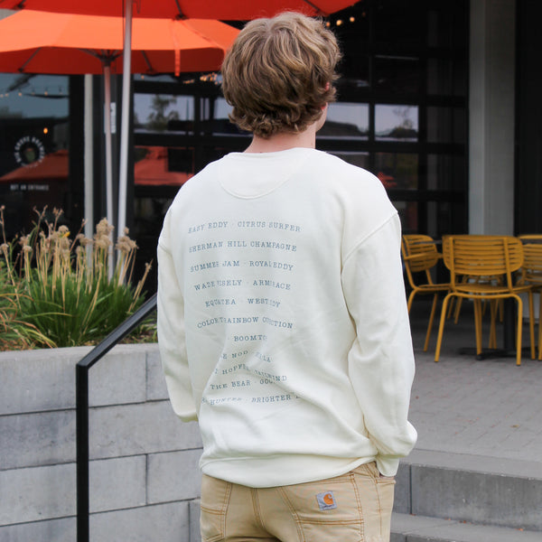 Man Big Grove cream pullover