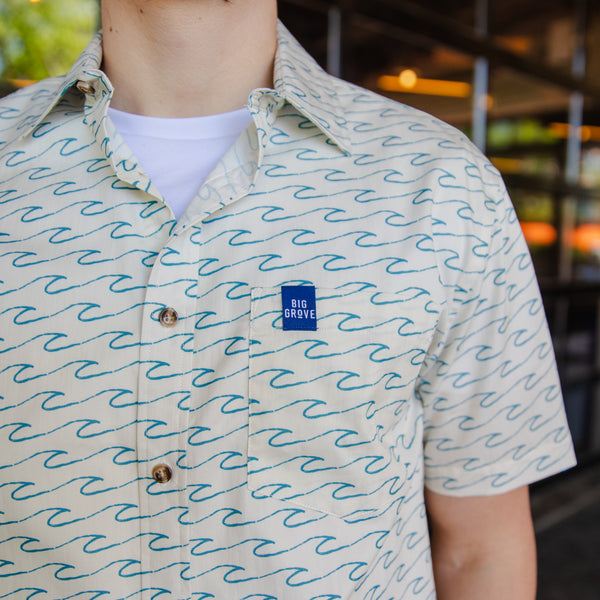 Easy Eddy Wave Button Down